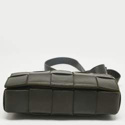 Pre Owned Bottega Veneta Dark Green Intrecciato Leather Cassette Shoulder Bag