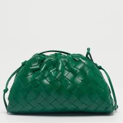 Pre Owned Bottega Veneta Green Intrecciato Leather Mini The Pouch Bag
