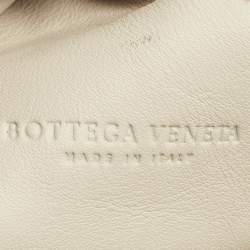 Pre Owned Bottega Veneta Ivory Leather Classic The Pouch Clutch