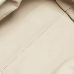 Pre Owned Bottega Veneta Ivory Leather Classic The Pouch Clutch