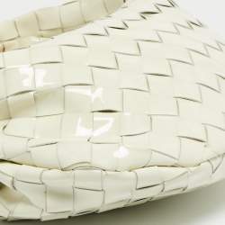 Pre Owned Bottega Veneta White Intrecciato Patent Leather Mini Jodie Hobo