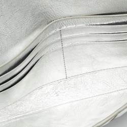 Pre Owned حقيبة كلتش بوتيغا فينيتا أنديامو متوسطة جلد إنتريشياتو عنابية