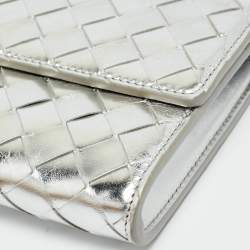 Pre Owned حقيبة كلتش بوتيغا فينيتا أنديامو متوسطة جلد إنتريشياتو عنابية