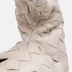 Pre Owned Bottega Veneta White Small Calfskin Intrecciato Hop Hobo