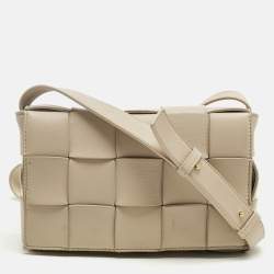 Pre Owned Bottega Veneta Beige Intrecciato Leather Cassette Shoulder Bag