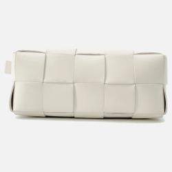Pre Owned Bottega Veneta Maxi Intrecciato Brique Cassette Hobo Bag White Lambskin Size Small