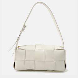 Pre Owned Bottega Veneta Maxi Intrecciato Brique Cassette Hobo Bag White Lambskin Size Small