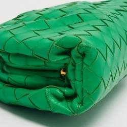 Pre Owned Bottega Veneta Green Intrecciato Leather Mini The Pouch Bag