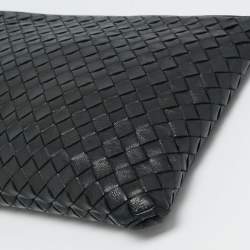 Pre Owned Bottega Veneta Black Intrecciato Leather Zip Flat Clutch