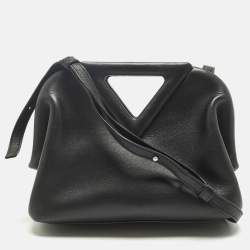 Pre Owned Bottega Veneta The Point Small Black Leather Crossbody Bag