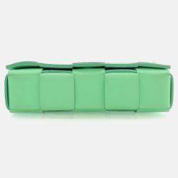 مملوكة مسبقًا Bottega Veneta Lambskin Cassette Crossbody