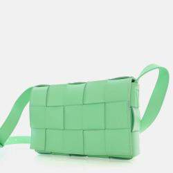 مملوكة مسبقًا Bottega Veneta Lambskin Cassette Crossbody