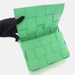 مملوكة مسبقًا Bottega Veneta Lambskin Cassette Crossbody