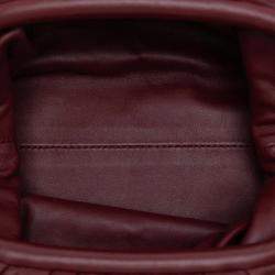 مملوكة مسبقًا حقيبة كروس بودي بوتيغا فينيتا ذا ميني باوتش جلد حمل أحمر