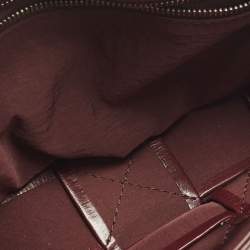 مملوكة مسبقًا حقيبة كتف بوتيغا فينيتا كاسيت جلد انتريشياتو أرجواني فاتح