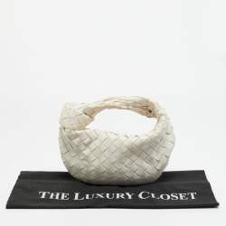 مملوكة مسبقًا حقيبة هوبو بوتيغا فينيتا ميني جودي جلد إنتريتشياتو زهري داكن