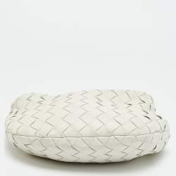 مملوكة مسبقًا حقيبة هوبو بوتيغا فينيتا ميني جودي جلد إنتريتشياتو زهري داكن