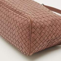 مملوكة مسبقًا حقيبة كتف بوتيغا فينيتا جلد إنتريشياتو وردي قديم