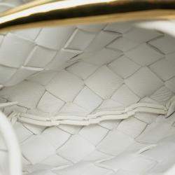 مملوكة مسبقًا Bottega Veneta White Baby Lambskin Intrecciato Sardine