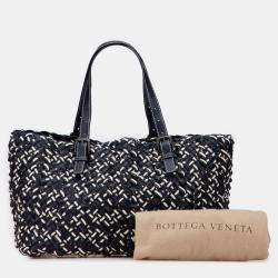 مملوكة مسبقًا حقيبة يد بوتيغا فينيتا ليدو كبيرة جلد انتريشياتو أبيض أسود