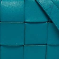 مملوكة مسبقًا Bottega Veneta Cassette Teal Green Intrecciato Leather Shoulder Bag