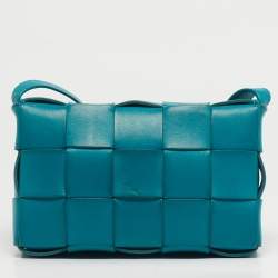 مملوكة مسبقًا Bottega Veneta Cassette Teal Green Intrecciato Leather Shoulder Bag