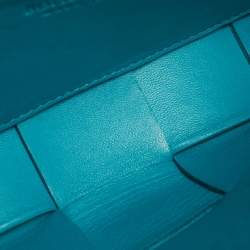 مملوكة مسبقًا Bottega Veneta Cassette Teal Green Intrecciato Leather Shoulder Bag