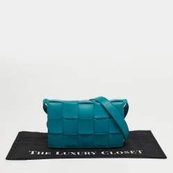 مملوكة مسبقًا Bottega Veneta Cassette Teal Green Intrecciato Leather Shoulder Bag