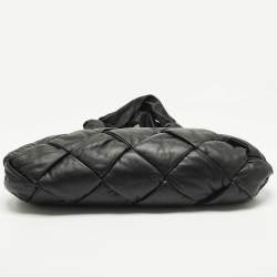 مملوكة مسبقًا Bottega Veneta Padded Lock Black Leather Shoulder Bag