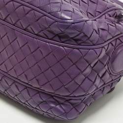مملوكة مسبقًا Bottega Veneta Pocket Purple Intrecciato Leather Camera Crossbody Bag