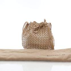 مملوكة مسبقًا Bottega Veneta Vintage Intrecciato Bucket Bag