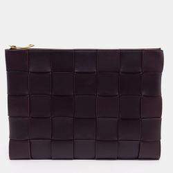 مملوكة مسبقًا Bottega Veneta Burgundy Leather mesh clutch