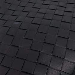 مملوكة مسبقًا Bottega Veneta Black Leather Mesh Clutch