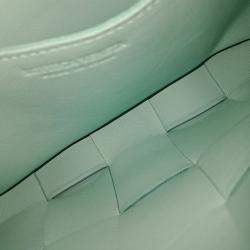 مملوكة مسبقًا حقيبة بوتيغا فينيتا جلد زرقاء كاسيت صغيرة