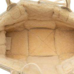 مملوكة مسبقًا حقيبة يد توت بوتيغا فينيتا كبيرة قوس إنتريشياتو شمواة صغيرة وشيرلينغ بنية اللون