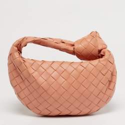 مملوكة مسبقًا Bottega Veneta Jodie Knot Mini Peach Pink Intrecciato Leather Hobo