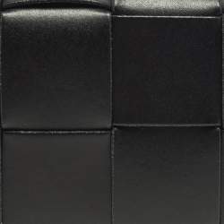 Pre Owned حقيبة حزام بوتيغا فينيتا جلد إنترشياتو سوداء كاسيت