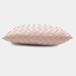 مملوكة مسبقًا Bottega Veneta Pink Mini Calfskin Intrecciato Hop Satchel