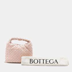مملوكة مسبقًا Bottega Veneta Pink Mini Calfskin Intrecciato Hop Satchel