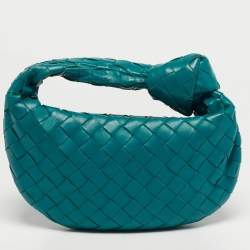 مملوكة مسبقًا حقيبة هوبو بوتيغا فينيتا ميني جودي جلد إنتريتشياتو زهري داكن