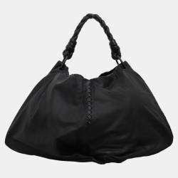 مملوكة مسبقًا Bottega Veneta Black Leather Intrecciato Fortune Cookie Bag