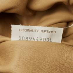 �مملوكة مسبقًا Bottega Veneta The Pouch Beige Kraft Paper Clutch