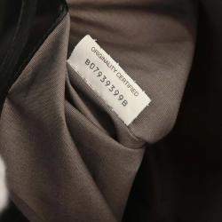 مملوكة مسبقًا حقيبة ماسنجر بوتيغا فينيتا جلد عجل intrecciato أسود