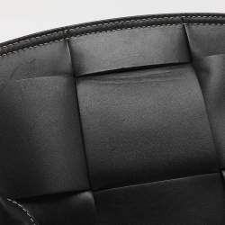مملوكة مسبقًا Bottega Veneta Arco Small Black Leather Tote