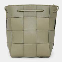 مملوكة مسبقًا Bottega Veneta Green Intrecciato Small Cassette Bucket Bag