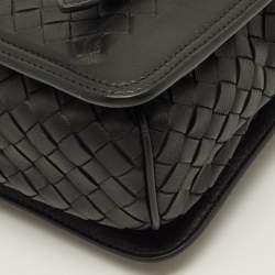 مملوكة مسبقًا Bottega Venetta Mezzaluna Black Intrecciato Leather Bag