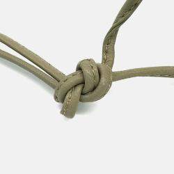 مملوكة مسبقًا حقيبة باكيت بوتيغا فينيتا كاسيت جلد أخضر