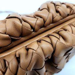 Pre Owned حقيبة كروس بودي بوتيغا فينيتا جلد بني شبكي عجل ناعم