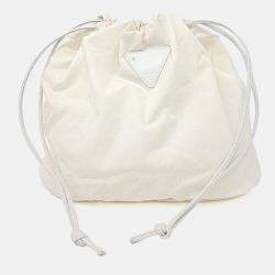 Pre Owned سلة مثلثة جلد أبيض بوتيغا فينيتا