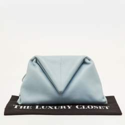 مملوكة مسبقًا Bottega Veneta BV Trine Angular Light Blue Leather Clutch